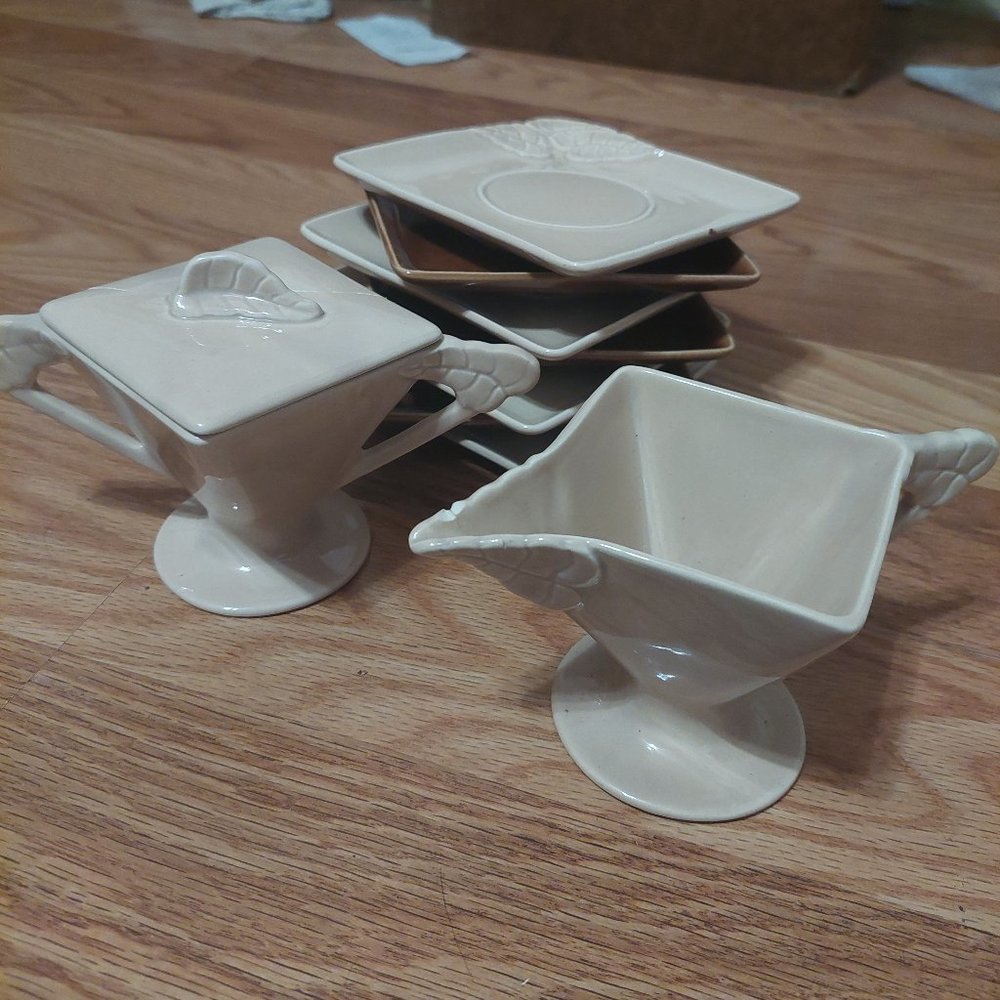 Chatelaine Sharon Merrill Design 7 Tea Plates + Sugar and Cream Dishes